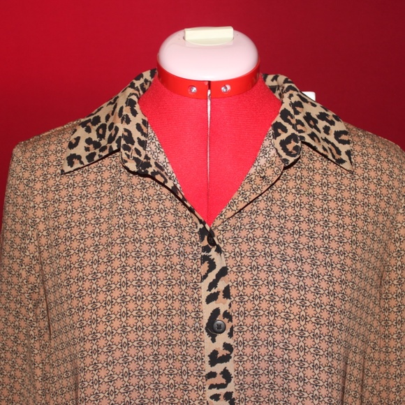 Button-Down Geometric Print Blouse with Cheetah Detailing - Picture 2 of 9